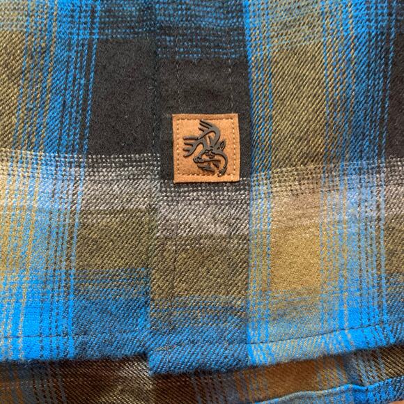 Legendary Whitetails Shirt Buck Camp Mens XL Blue Tan Plaid Flannel Button Up - Picture 7 of 13